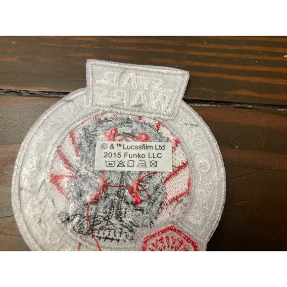 Lot of 8 Disney Star Wars Funko Embroidered Patch Patches 2015 2017 - Picture 9 of 9